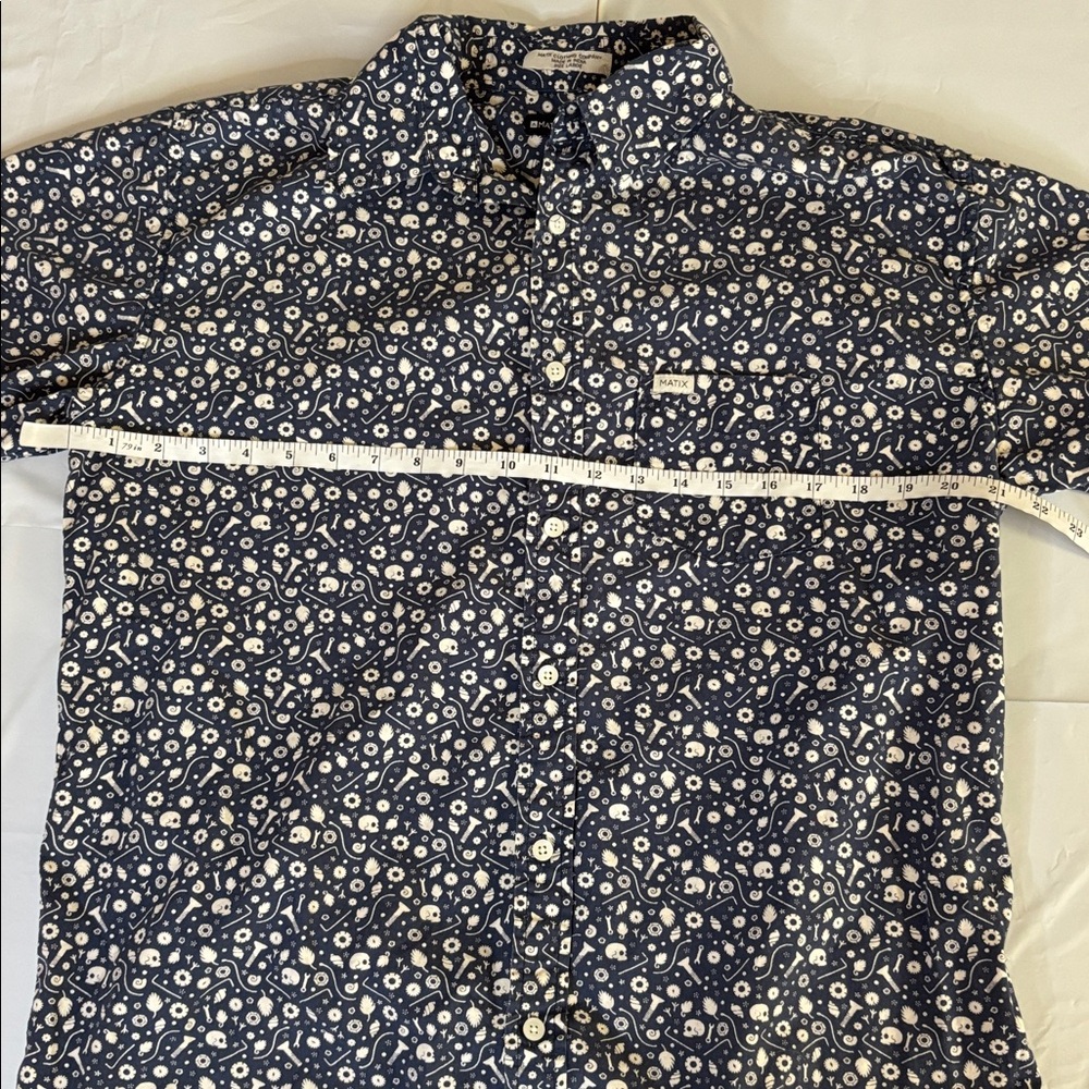 Matix Skull Print Button Up Shirt Large Blue White Short Sleeve Skate Surf - Picture 8 of 9